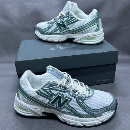 New Balance 530 – Blanc/Vert Sauge
