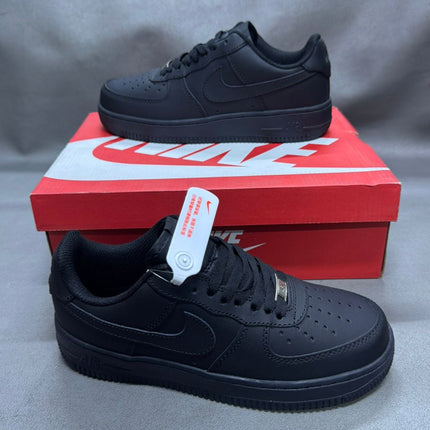 Nike Air Force 1 Low Triple Black