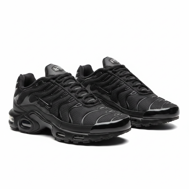 Nike Air Max Plus TN Triple Black - Vue 3/4